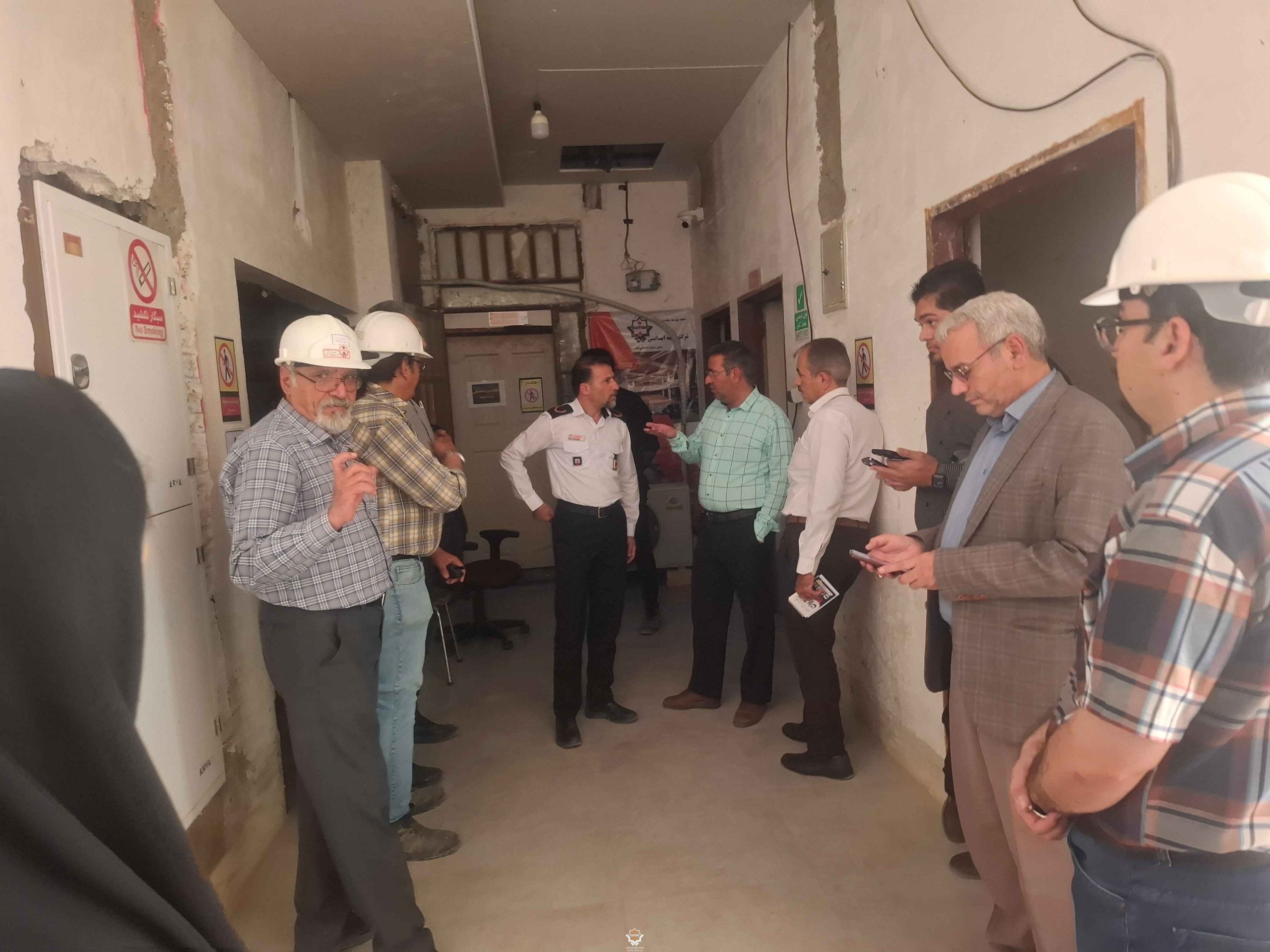 بازدید کارفرما و نماینده اتش نشانی (2)